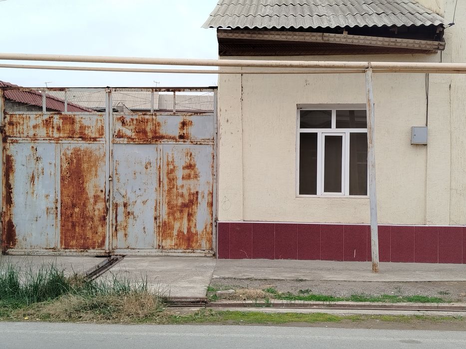 Ташкент тумани Сарке махаллада үй сотилади