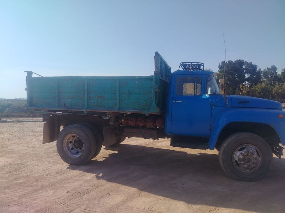 Zil mmz selxoz sotiladi