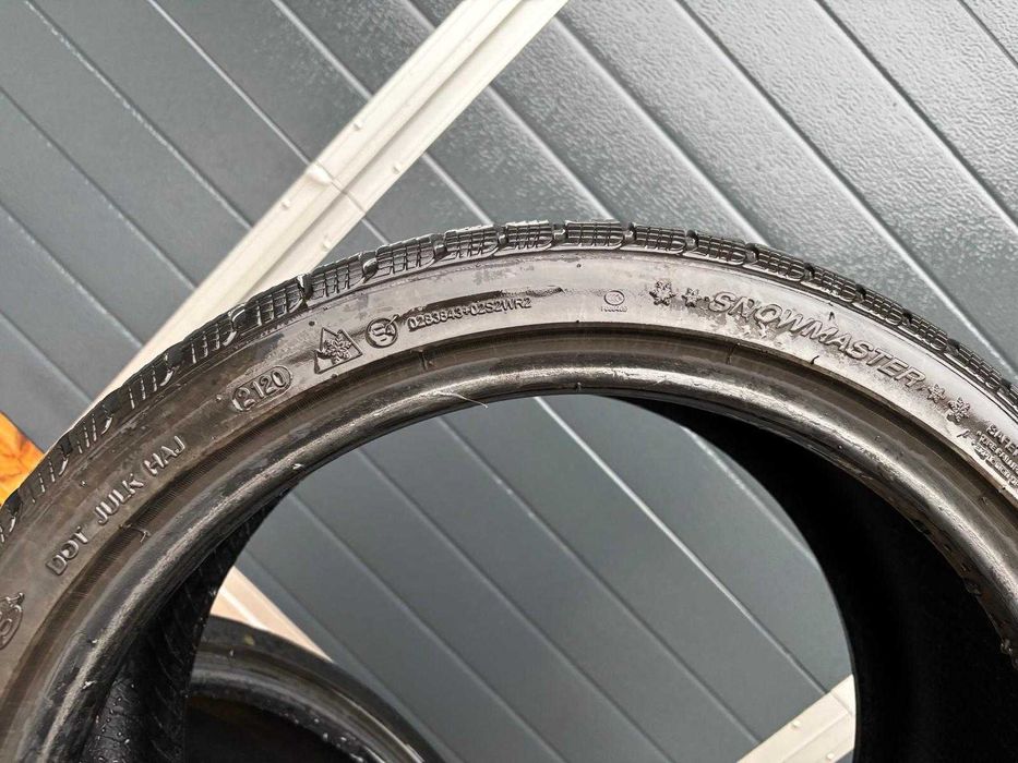 set 2 anvelope 225 40 r18 iarna