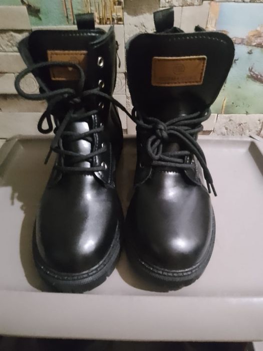 Ботинки осенние новые