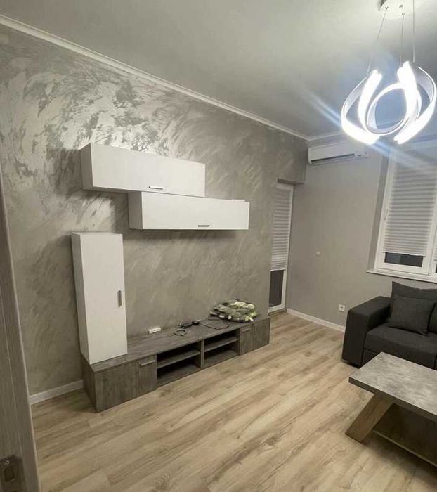 Дава се под наем Двустаен апартамент в Пловдив, Младежки Хълм - 60 кв.м за 475 € - Снимка #2