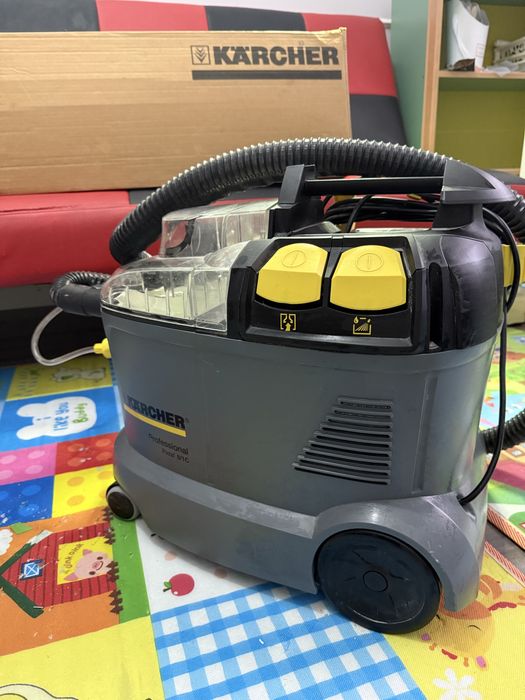 Продам моющий пылесос Karcher (Кёрхер)