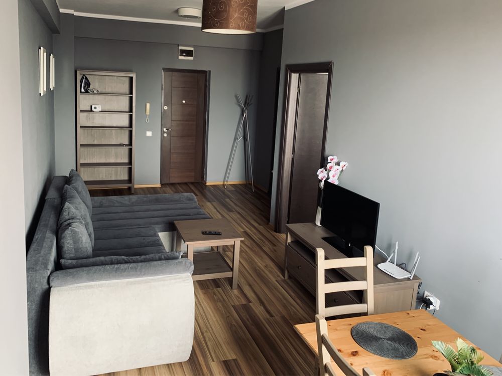 Închiriez apartament zona Campus Regim Hotelier