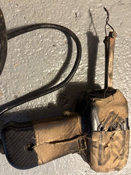 Pistol de lipit progresul