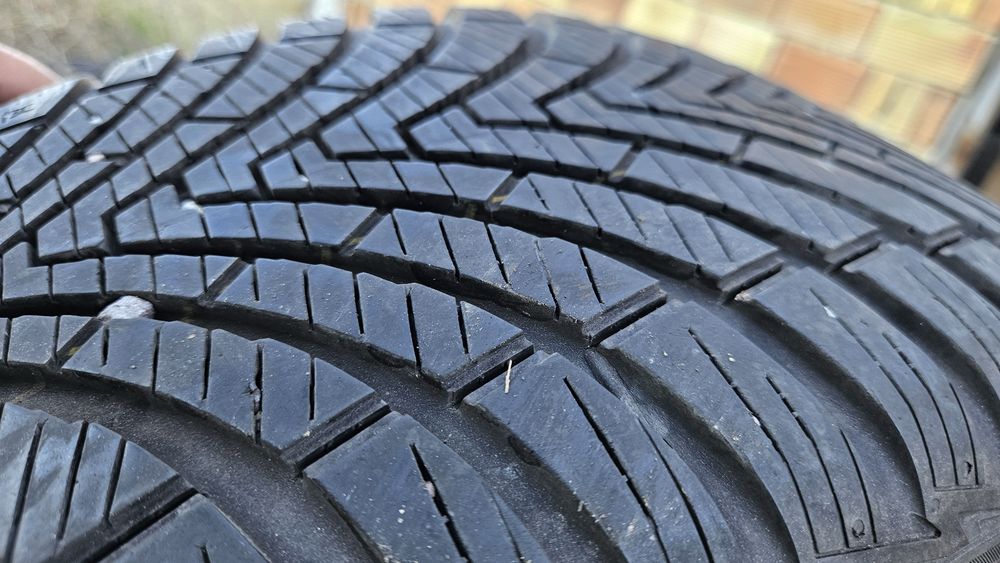 2бр гуми 225 45 19 дот 22 кумхо