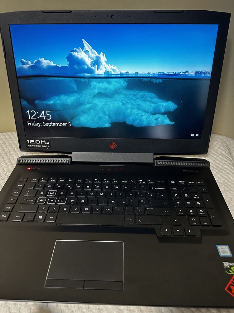 HP Omen 17 / i7-8750H / 16ram / gtx1060