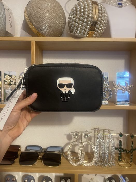 Genți noi de vanzare