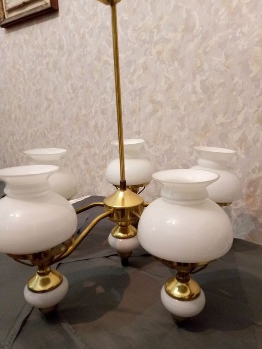 Люстра польская продается