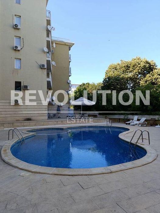 Дава се под наем Двустаен апартамент в Варна, Център - 52 кв.м за 400 € - Снимка #6