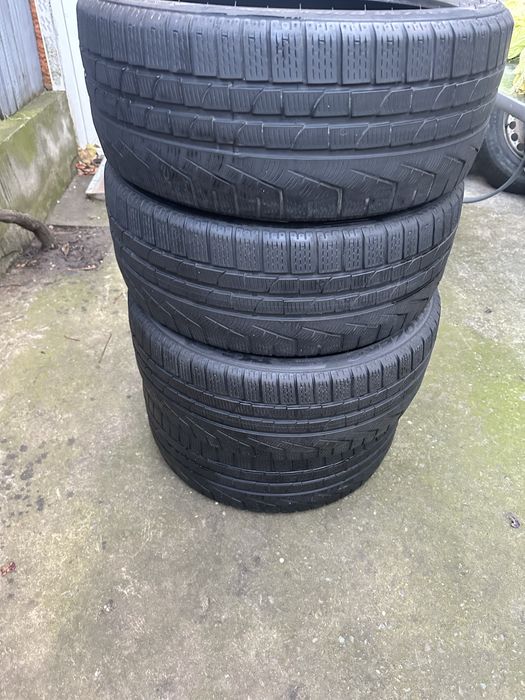 Pirelli 235/35 R20 M+S