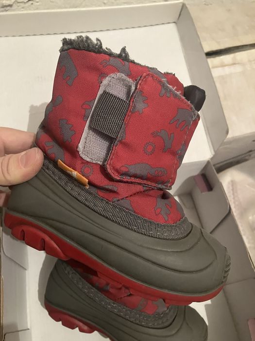 Продам детские сапожки