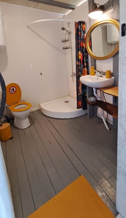 Каравана на къмпинг Китен