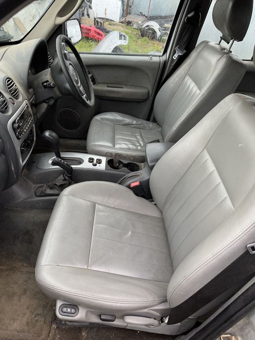 Dezmembrari dezmembrez piese Jeep Cherokee 2.8 crd cutie automata