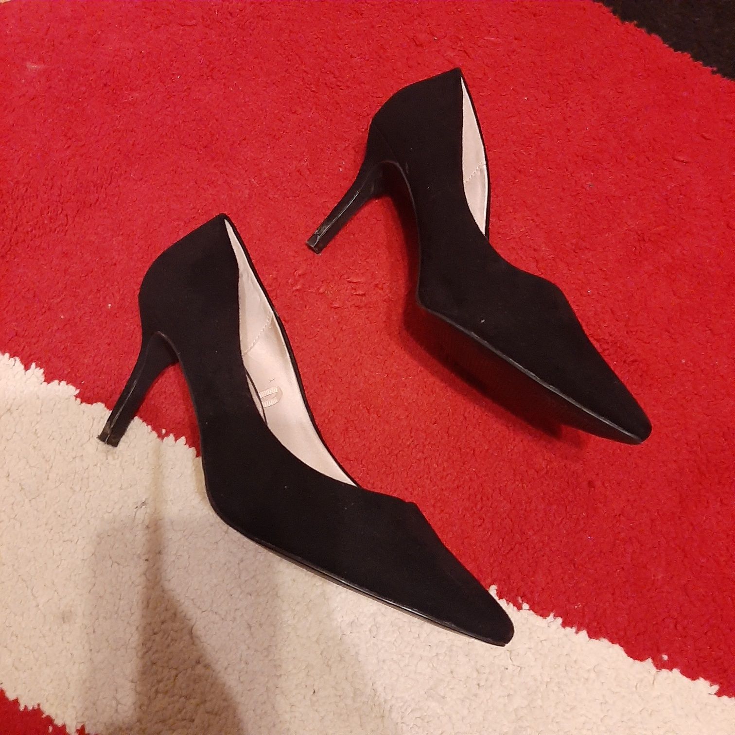 Pantofi H&M numarul 39