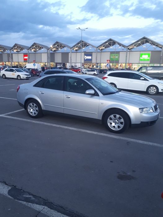 Vând Audi a4 stare bună bună de funcționare fără rugina  proprietar