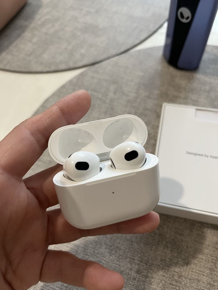 Airpods 3 with lightning charging case