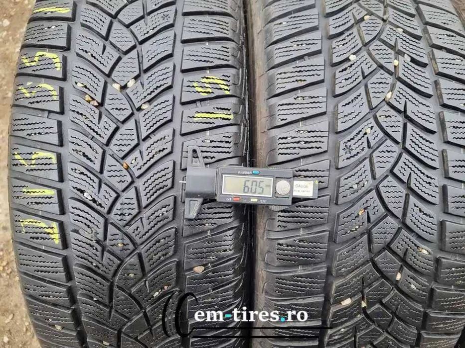 SET 4 Anvelope Iarna 215/55 R17 GOODYEAR UltraGrip Performance + 98V