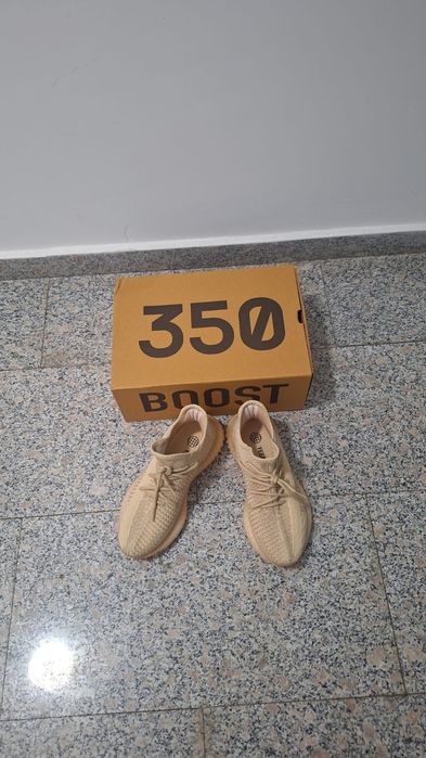Yeezy Boost350  noi