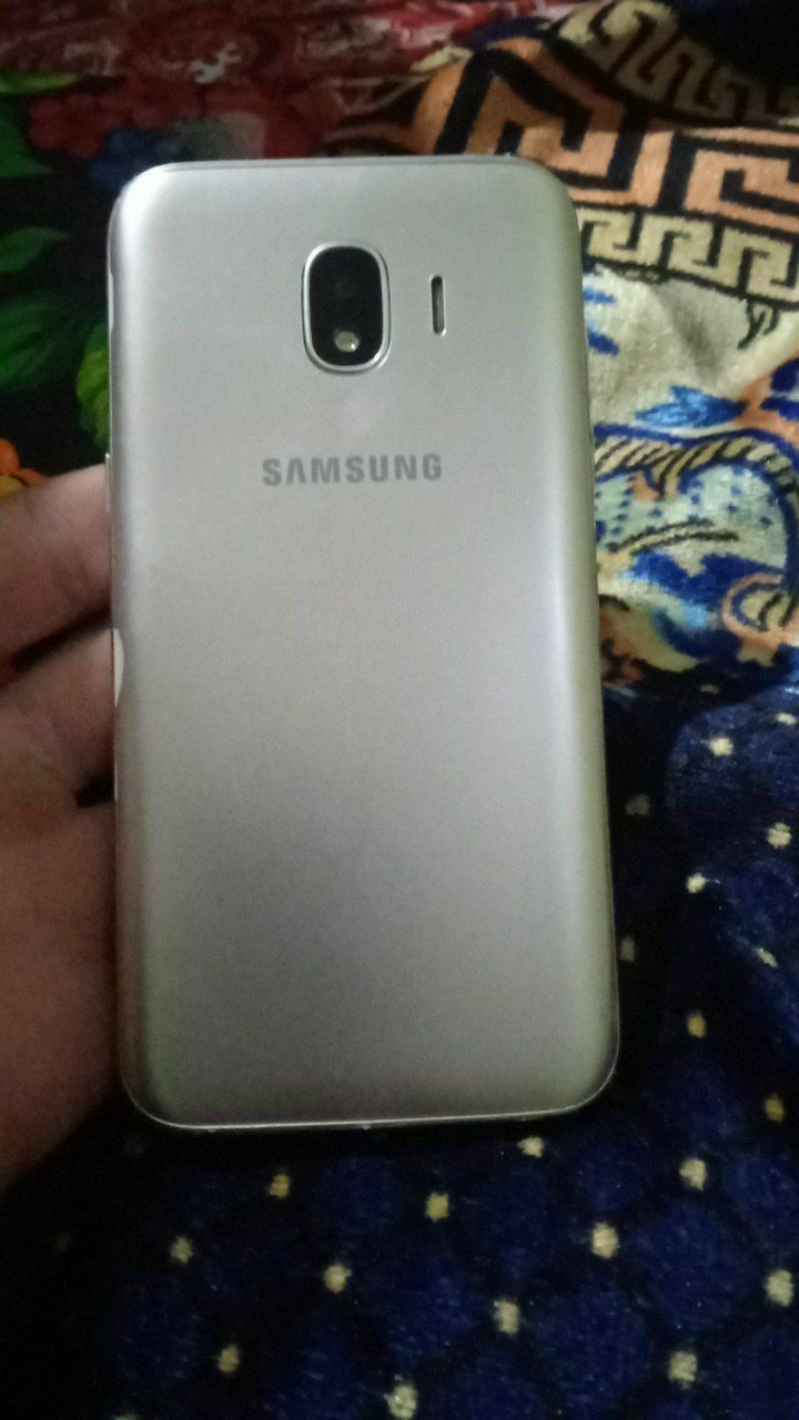 Samsung j2 core 16 gb 1.5 gb