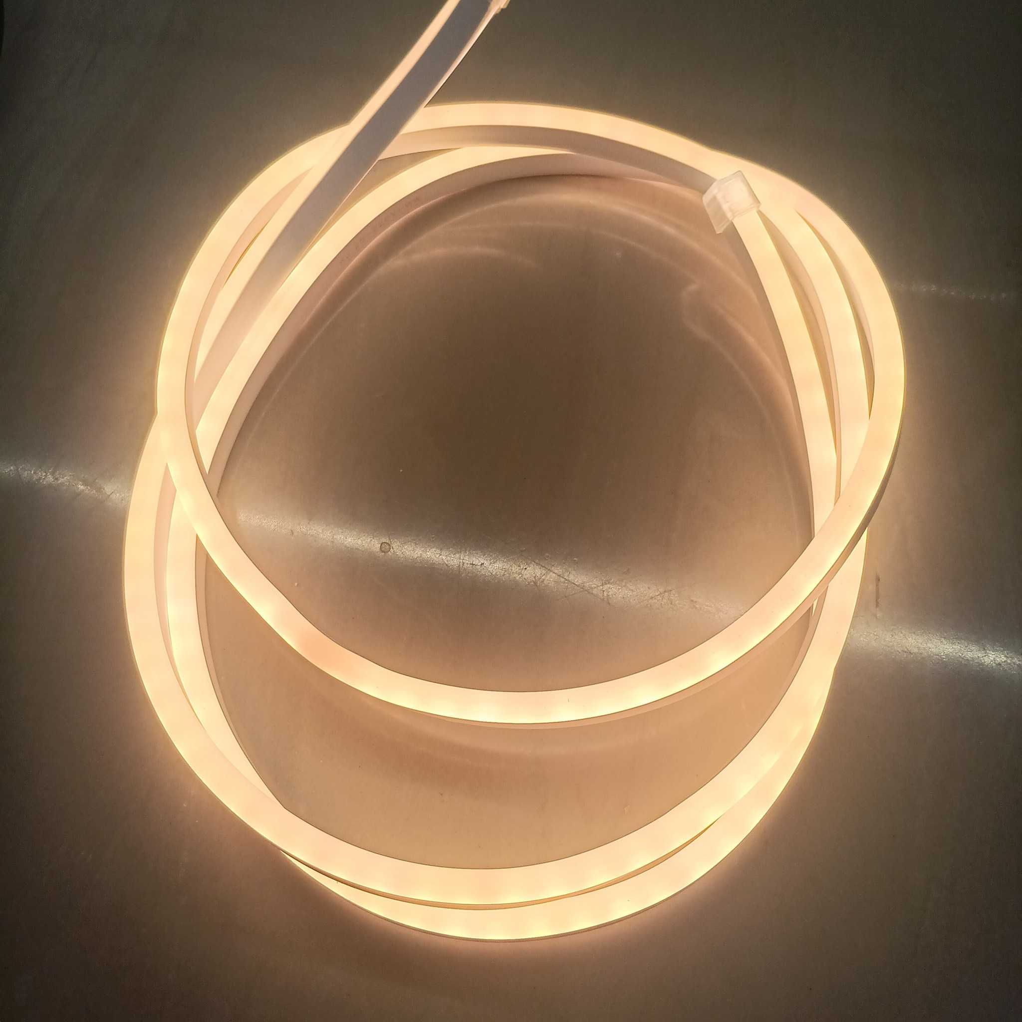Неонова LED лента 2 метра – жълта, водоустойчива, 220V
