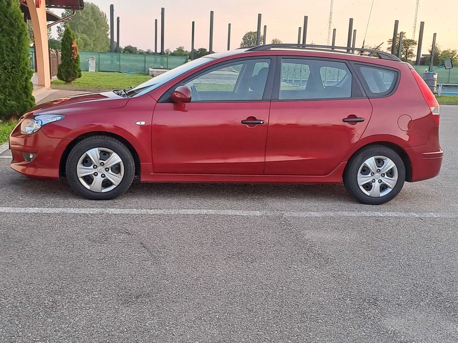 Hyudai I30 CW  combi,2011 DIESEL , 1,6 CRDI