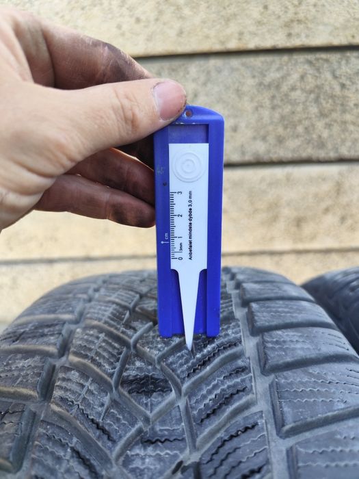 Зимни гуми 225 50 17 4бр.