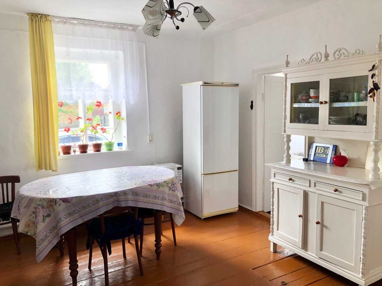 Продается кирпичный 3-комн. дом с верандой, 64 м². 9 соток. г.Алтай.