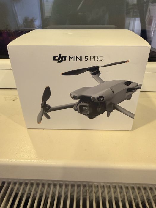 Drona dji mini 5 pro noua