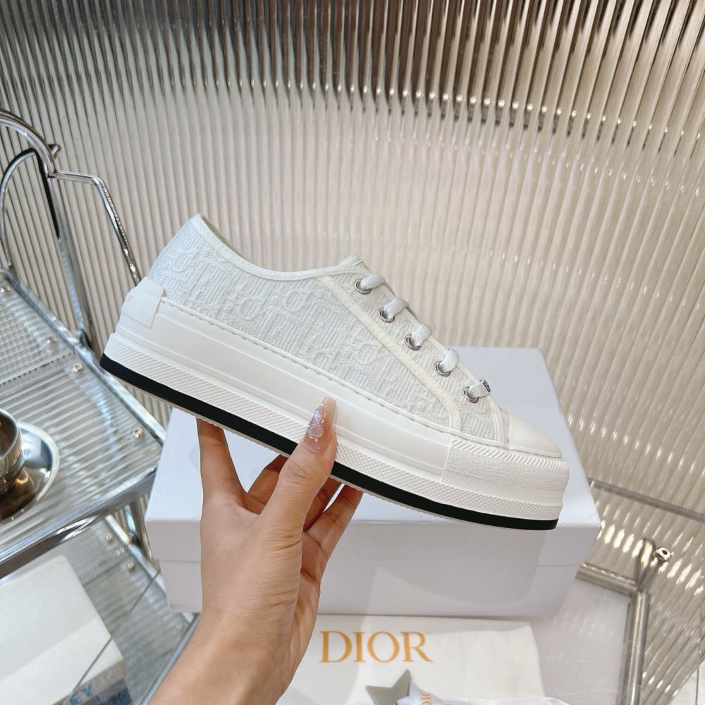 Adidasi Dior Walk’N