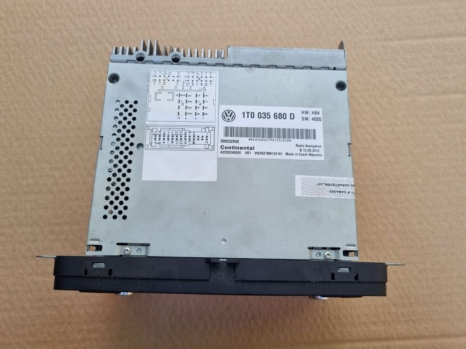 Navigatie mare originala RNS510 LED Passat B6 B7 CC Golf Caddy Touran