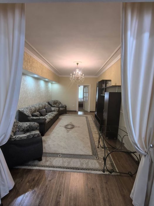 Аренда ! В центре города.  4 Х комнатная с обстановкой