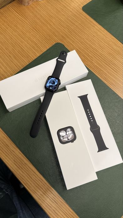 Apple watch 11 series 42mm Jet Black srochna sotiladi