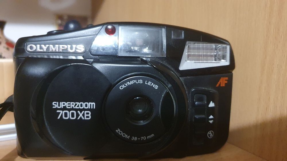 Плёночный фотоаппарат Olympus Superzoom 700XB