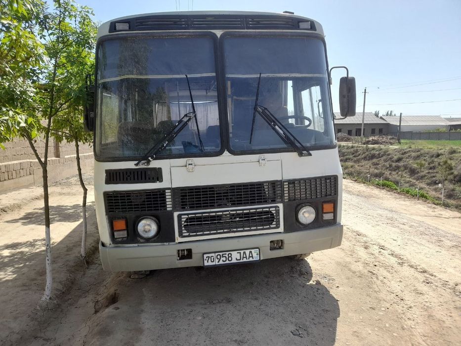 Moshina avtobus  holati yaxshi