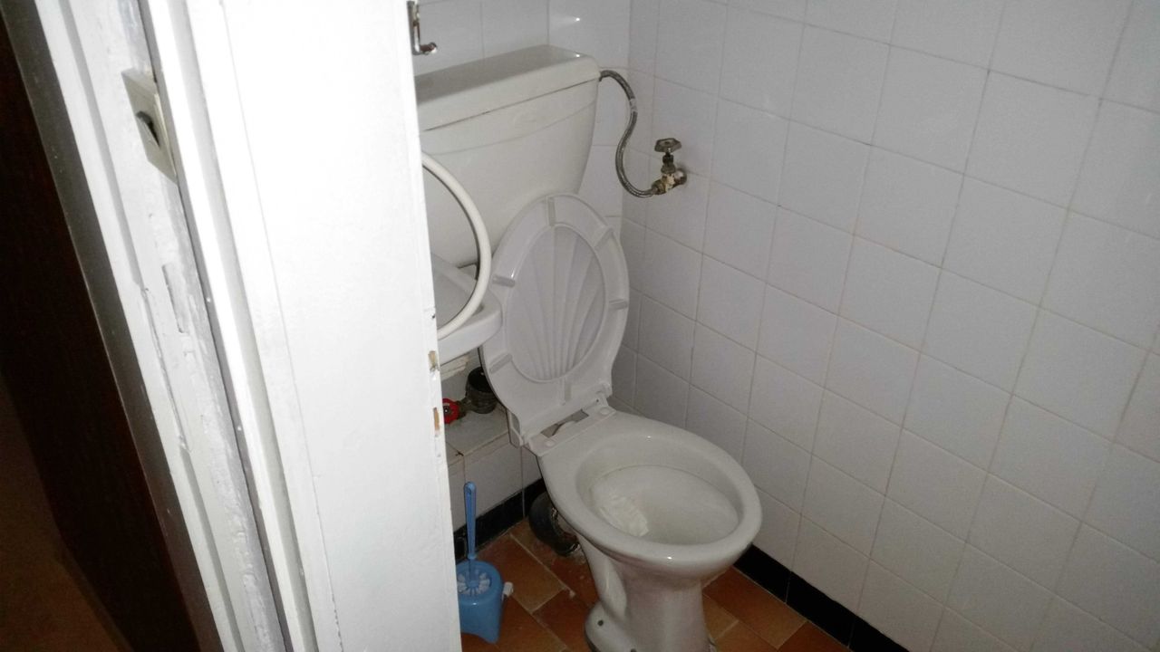 Продава се Четиристаен апартамент в Хисаря - 120 кв.м за 298 €/кв.м - Снимка #19