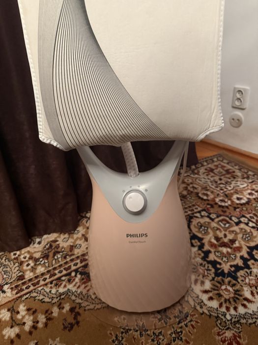 Statie verticala de calcat cu aburi Philips