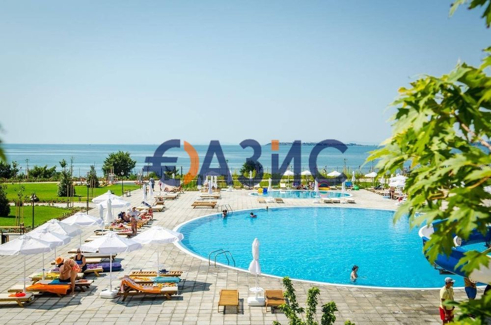 Продава се Тристаен апартамент в Свети Влас - 104 кв.м за 1040 €/кв.м - Снимка #6