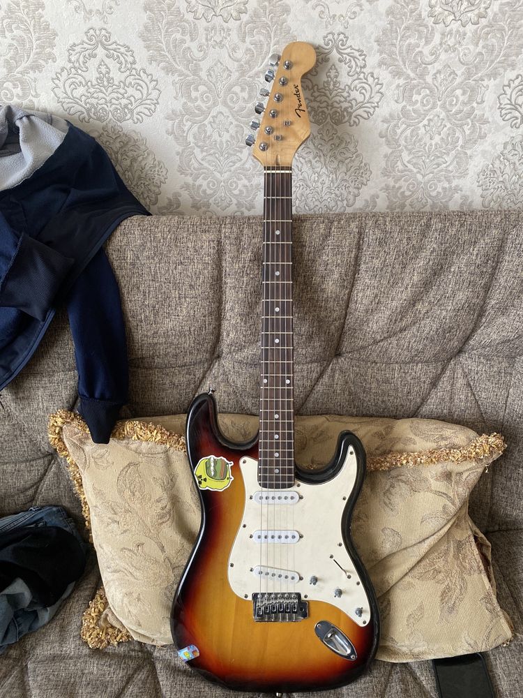 Электрогитара Fender