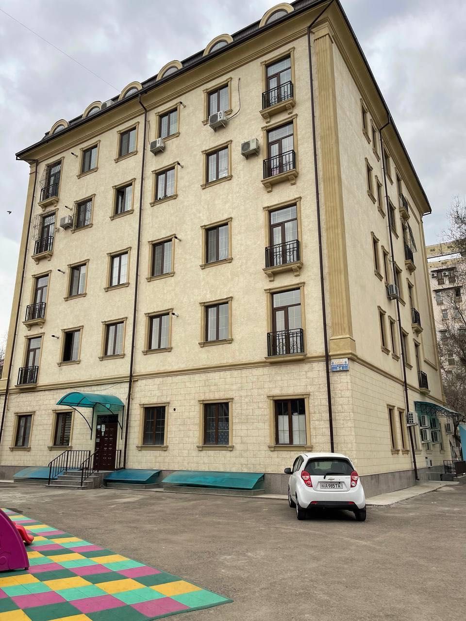 аренда коммерческого помещения. 190м2. метро: БИЙ.
