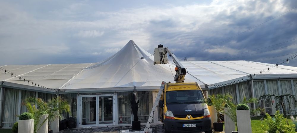 Curățare panouri solare, fațade, geamuri + Toaletare pomi