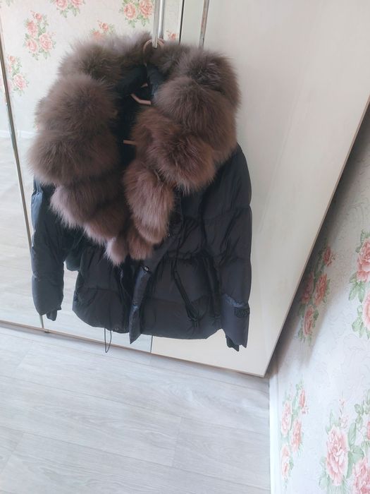 Продам зимнию куртку