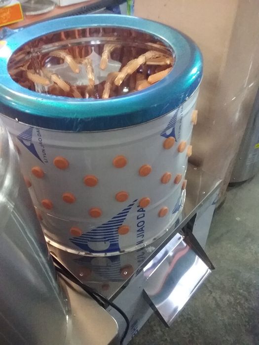 Машина за скубане на пилета