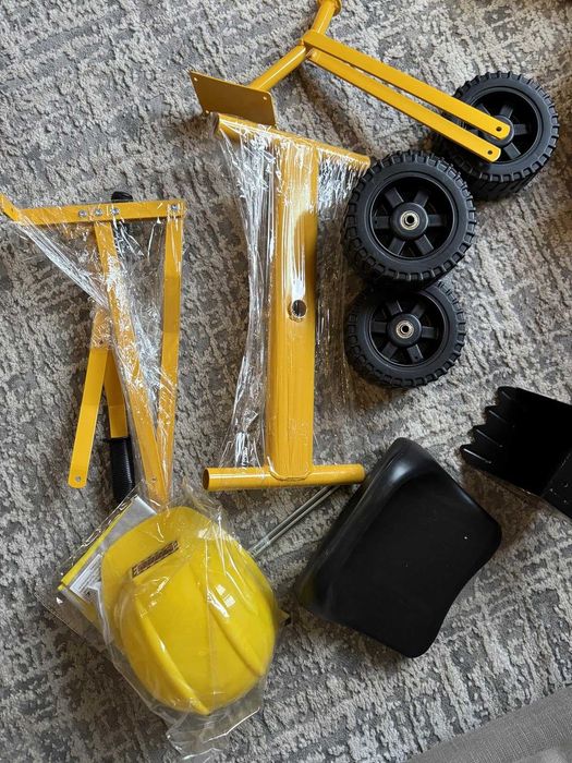 Играчка-багер за деца 3-8 години, играчка за пясък,аксесоари, до 45 кг