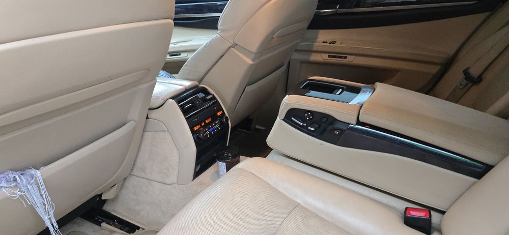 BMW 730d 245cp M-paket- Nu accept variante!!