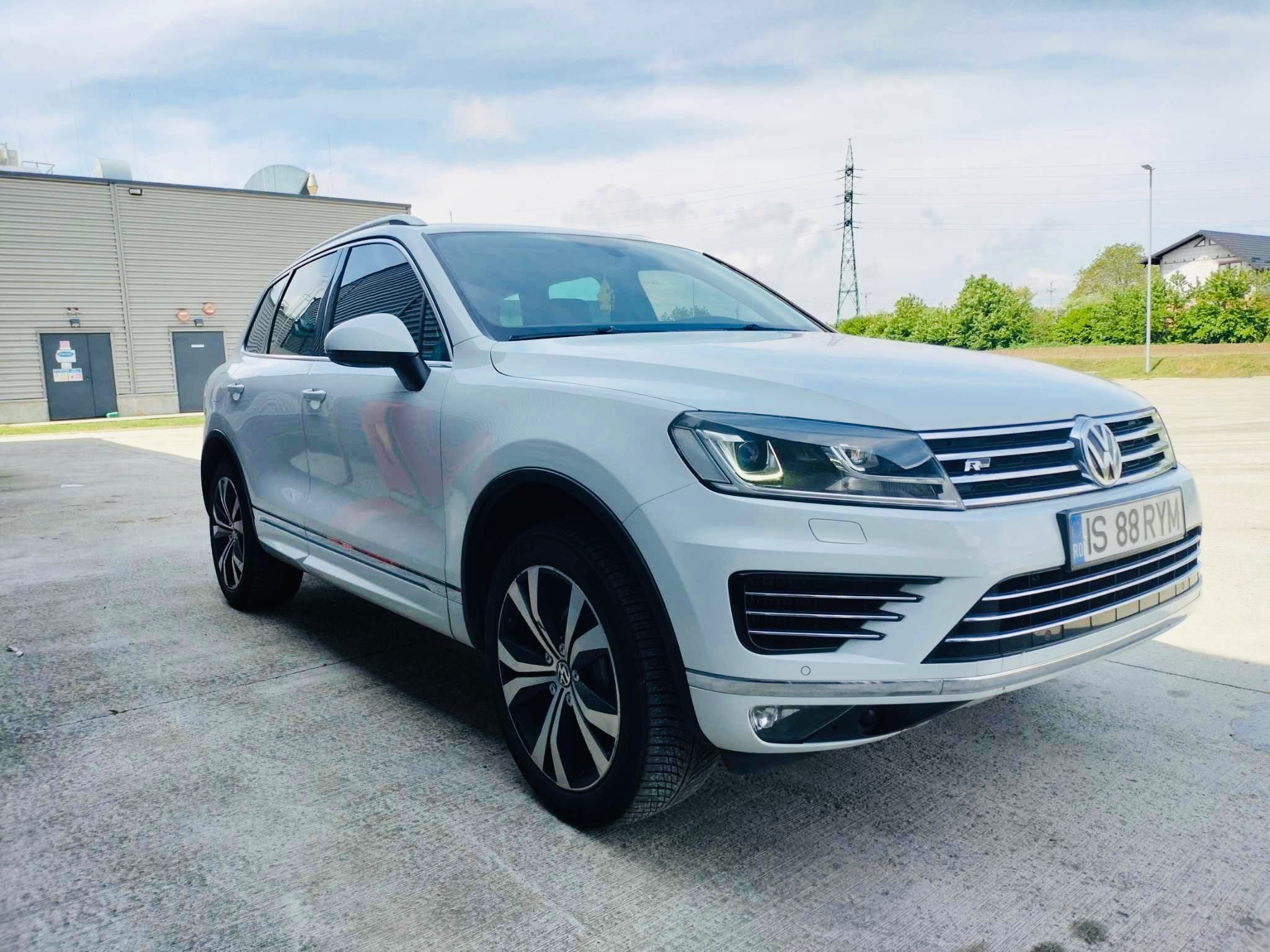 Volkswagen Touareg 3.0 v6 262 cp an 2017 preț 19800€