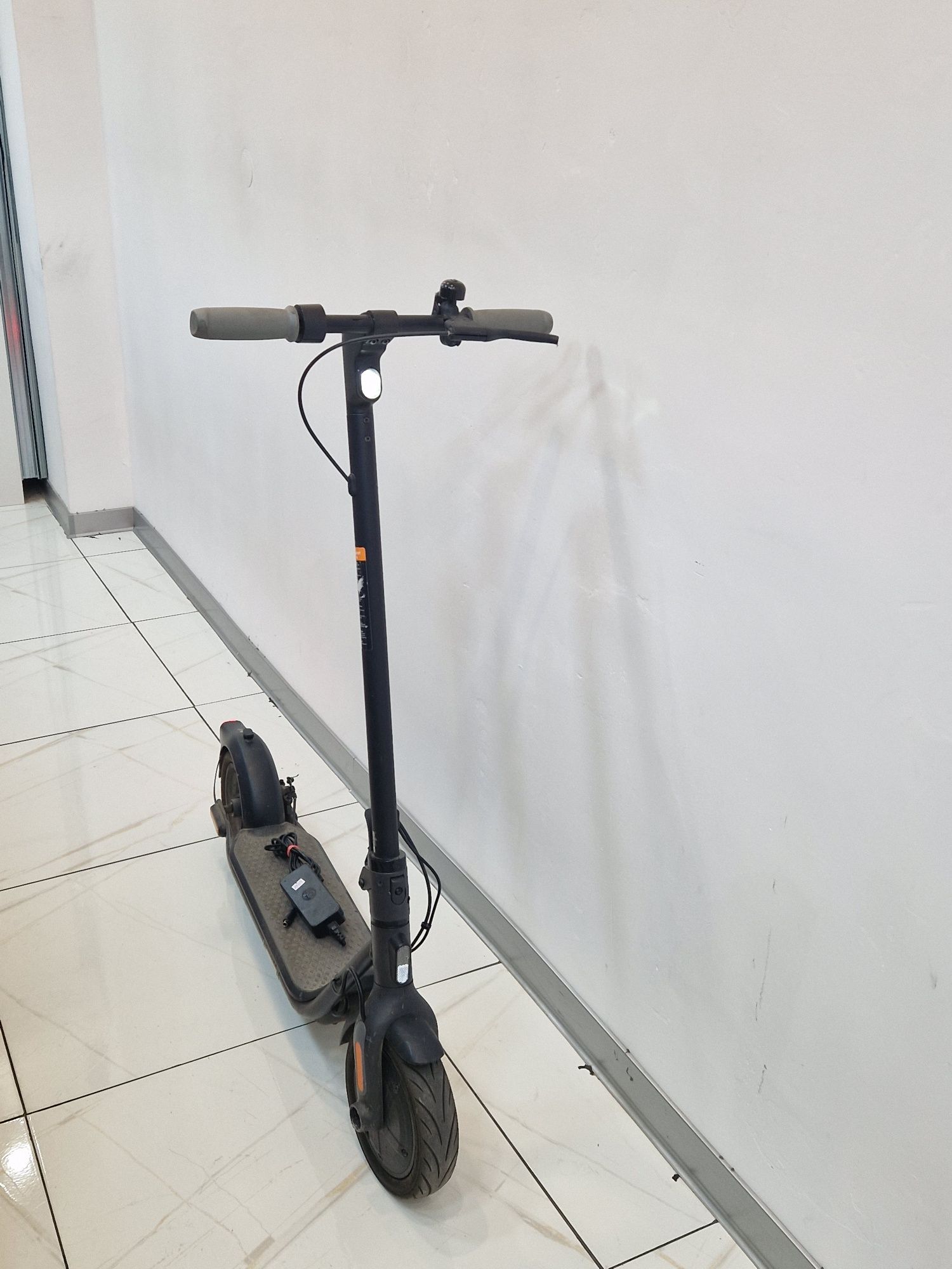 Trotineta Ninebot Kickscooter F20D  #35048
