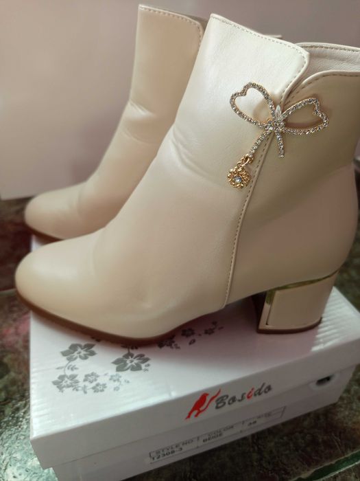 Дамски елегантни боти