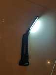 Lanterna WorkLight are un aspect pliabil, perfectă pentru a fii luată