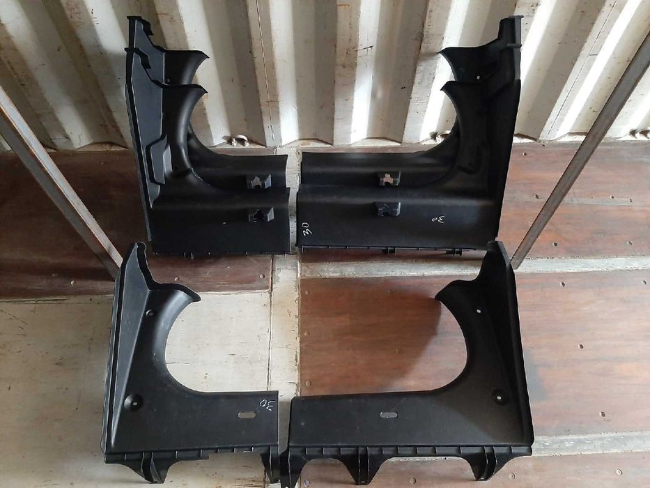 Продам Накладка багажника внутренняя под сидение Toyota Camry 20 /30