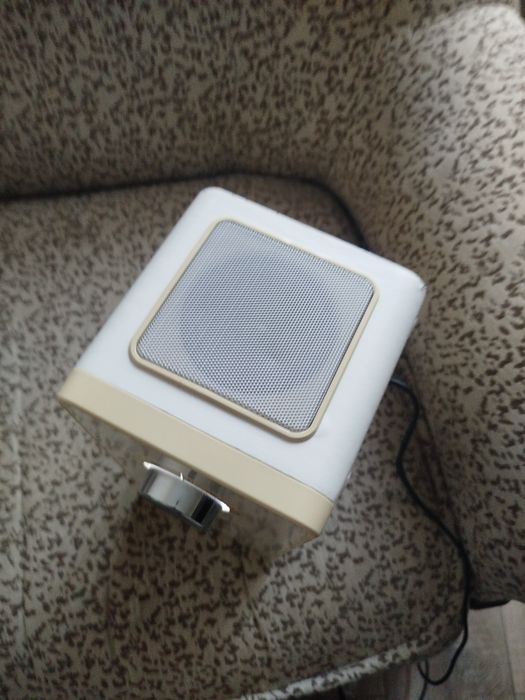 Vind radio internet stereo și boxa andocare edifier